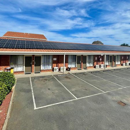 Werribee Motel And Apartments Экстерьер фото