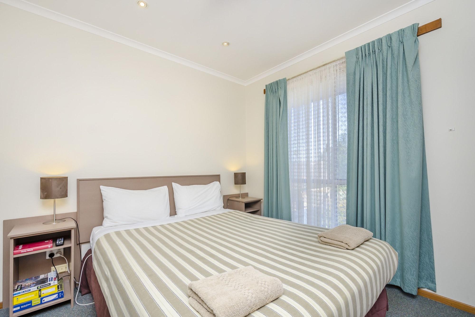 Werribee Motel And Apartments Экстерьер фото