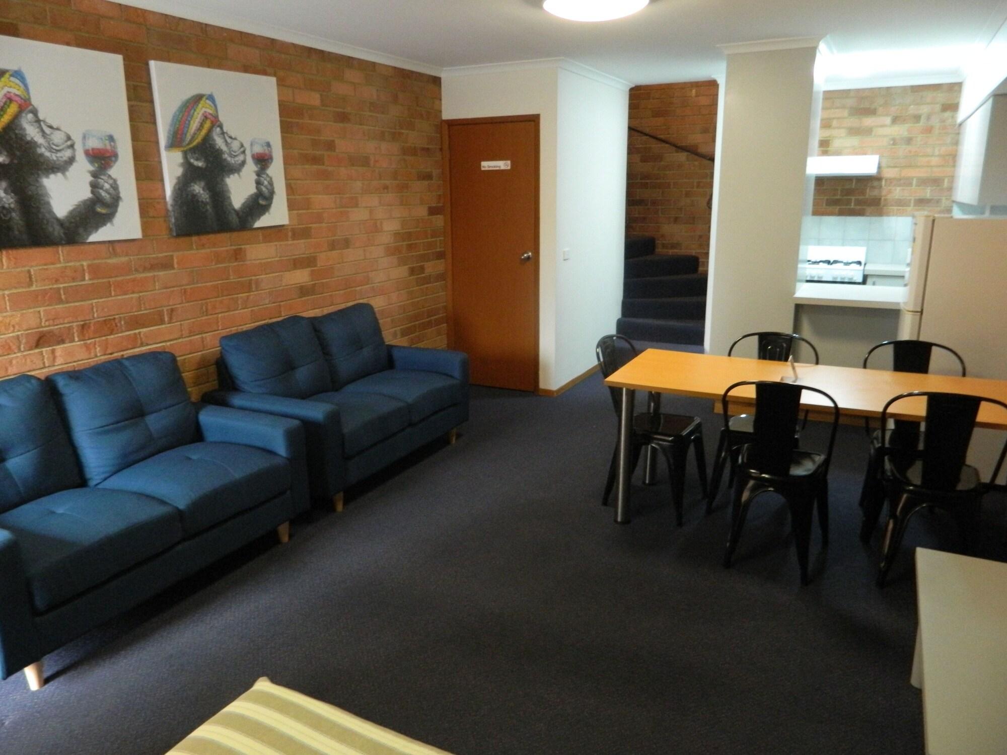 Werribee Motel And Apartments Экстерьер фото
