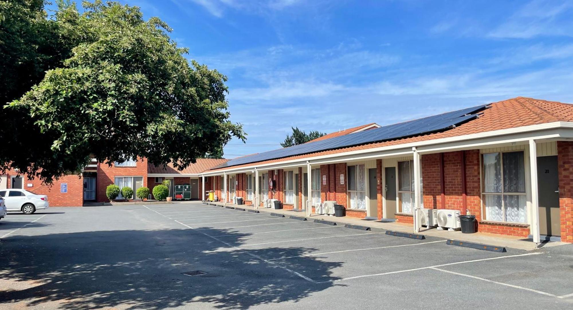 Werribee Motel And Apartments Экстерьер фото