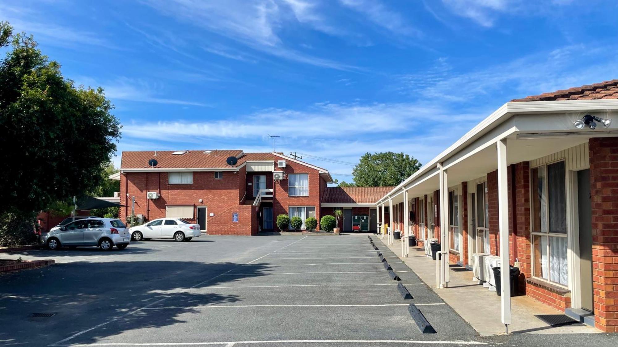 Werribee Motel And Apartments Экстерьер фото