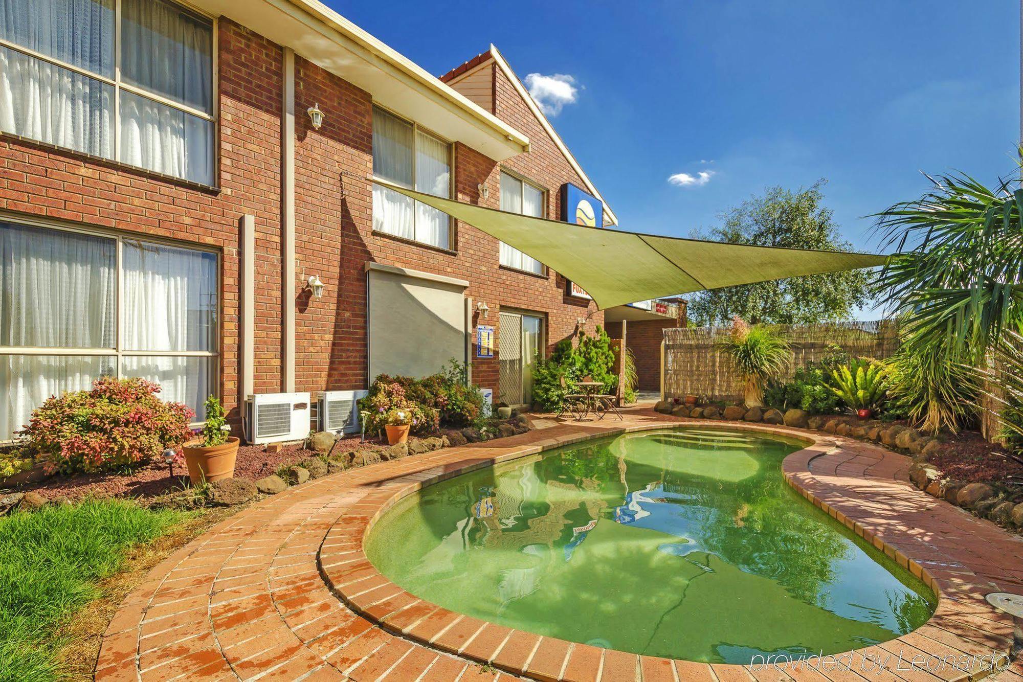 Werribee Motel And Apartments Экстерьер фото