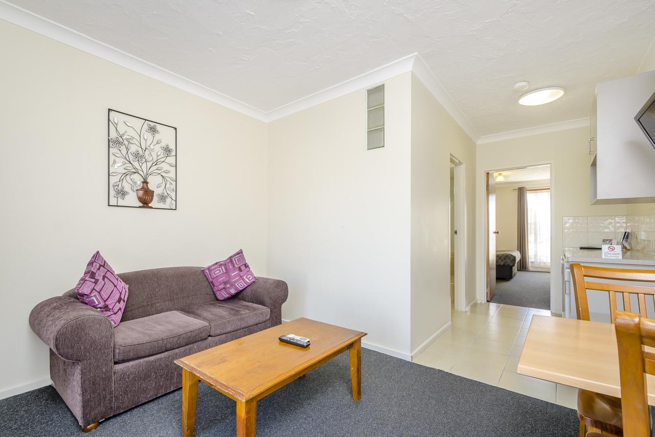 Werribee Motel And Apartments Экстерьер фото