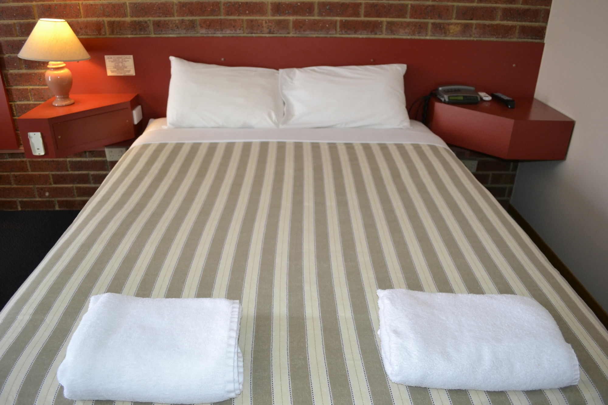 Werribee Motel And Apartments Экстерьер фото