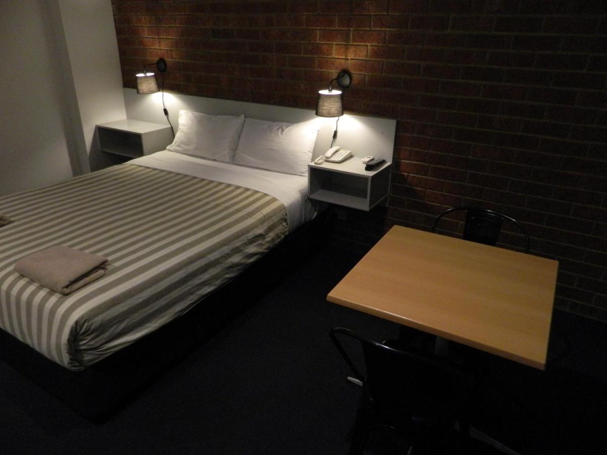 Werribee Motel And Apartments Экстерьер фото